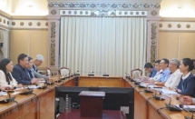 ទីក្រុងហូជីមិញ អំពាវនាវប្រទេសសិង្ហបុរីវិនិយោគលើហេដ្ឋារចនាសម្ព័ន្ធនិងបរិស្ថាន