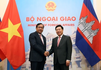 វៀតណាមនិងកម្ពុជាជួបពិភាក្សាអំពីវិធានការដើម្បីជំរុញទំនាក់ទំនងទ្វេភាគី