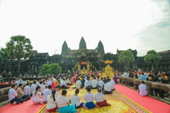ពិធីបួងសួងនៅប្រាសាទអង្គរវត្ត ដើមី្បសុំសេចក្តីសុខក្នុងព្រឹត្តិការណ៍ "សម្រាកសៀមរាប"