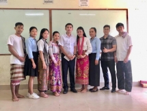 និស្សិតបរទេសដែលសិក្សាអក្សរសាស្ត្រខ្មែរថា ភាសាខ្មែរងាយនិយាយ ស្រួលស្តាប់ តែពិបាកសរសេរ
