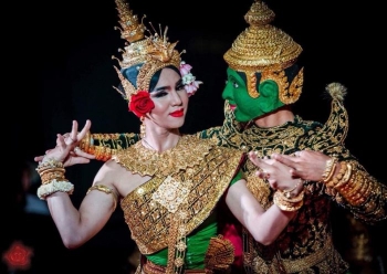 អភិរក្ស​ល្ខោន​របាំជនរបស់រួមជាតិខ្មែរនៅខេត្ត Soc Trang