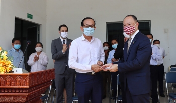 គម្រោងលើកកម្ពស់គុណភាព និងសមធម៌សុខាភិបាលផ្តល់រថយន្តសង្គ្រោះ ១០ គ្រឿងដល់កម្ពុជា