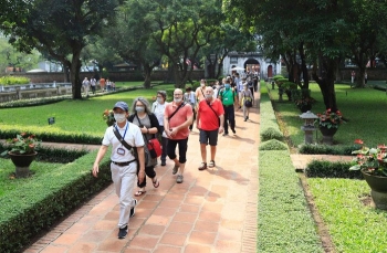 ស្រាវជ្រាវដំណោះស្រាយសមស្របដើម្បីគាំទ្រវិស័យទេសចរណ៍