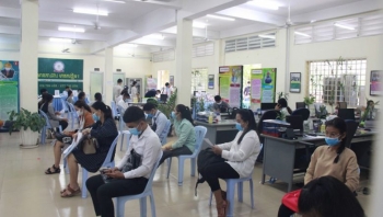 ក្រសួង​ការងារ និង​ក្រុមហ៊ុន​បើក​ការងារ​ជាង​ ២០០ ​កន្លែង​ ដល់​ពលរដ្ឋ​អត់​ការងារ