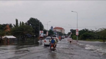 ការងារជួសជុលផ្លូវ និងស្ពានខូច ដោយសារទឹកជំនន់ឲ្យទាន់ពេល