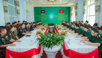 ឧត្តមសេនីយ៍ ហ៊ុន ម៉ាណែត ជួបពិភាក្សាការងារ ជាមួយថ្នាក់ដឹកនាំបញ្ជាការដ្ឋាន កងទ័ពការពារព្រំដែន ក្រសួងការពារប្រទេសវៀតណាម