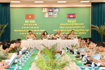 នគរបាលកម្ពុជា-វៀតណាម បើកកិច្ចប្រជុំដកបទពិសោធន៍ ការពារសន្ដិសុខ សណ្ដាប់ធ្នាប់ព្រំដែន