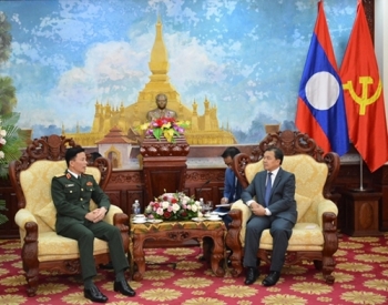ក្រសួងការពារប្រទេសវៀតណាមអបអរសាទរទិវាបុណ្យឯករាជ្យជាតិ នៃសាធារណរដ្ឋប្រជាធិបតេយ្យប្រជាមានិតឡាវ