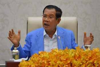 ប្រមុខរាជរដ្ឋាភិបាល អំពាវនាវឱ្យអ្នកមានវិជ្ជមានវីរុសកូវីដ-១៩ ពាក់ព័ន្ធព្រឹត្តិការណ៍សហគមន៍ ២៨វិច្ឆិកា ផ្ដល់ព័ត៌មានជាក់លាក់ ដើម្បីផ្ដាច់ឬសគល់ នៃការឆ្លងចូ