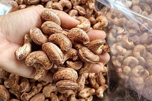 កម្ពុជាបន្តជម្រុញការនាំចេញស្វាយចន្ទីទៅកាន់វៀតណាម