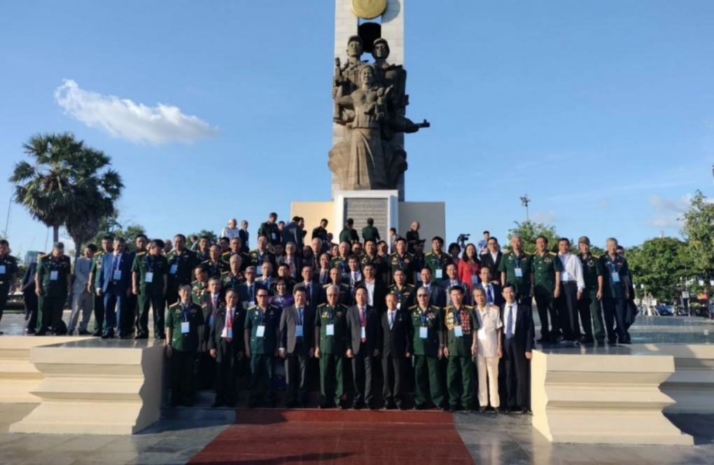 វៀតណាម-កម្ពុជា៖ ស្រឡាញ់គ្នាក្នុងគ្រាទុក្ខលំបាក