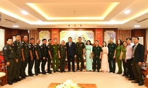 នាយកដ្ឋានអភិវឌ្ឍន៍ ក្រសួងការពារជាតិកម្ពុជា ជូនពរឆ្នាំថ្មីថ្នាក់ដឹកនាំគណៈកម្មាធិការប្រជាជនខេត្ត Ca Mau (វៀតណាម)