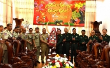 កម្លាំង​ព្រំដែន​ខេត្ត​ Dak Lak និង​ខេត្តមណ្ឌលគិរី ពង្រឹង​ទំនាក់ទំនង​មិត្តភាព និង​ប្រពៃណី