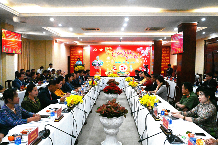 ទិដ្ធភាពនៃកិច្ចប្រជំុ។