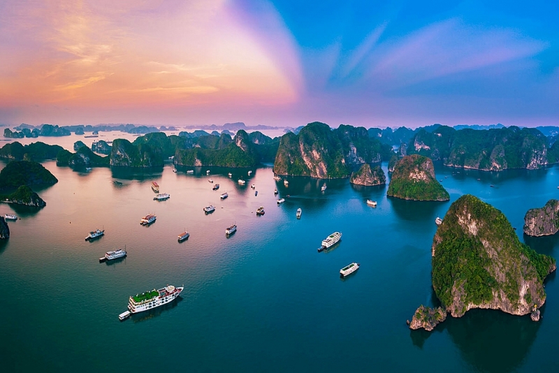 ឈូងសមុទ្រ Ha Long (Quang Ninh)