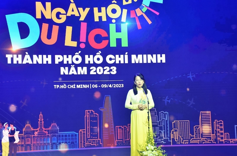 លោកស្រី Nguyen Thi Anh Hoa ប្រធានមន្ទីរទេសចរណ៍ទីក្រុងហូជីមិញ ថ្លែងក្នុងពិធីបិទ។