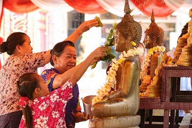 ថ្នាក់ដឹកនាំវៀតណាមផ្ញើលិខិតជូនពរឆ្នាំថ្មីកម្ពុជា