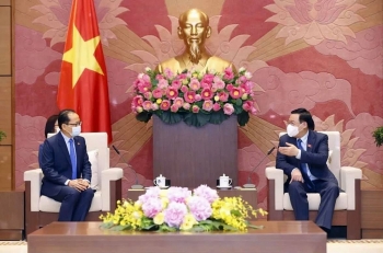 វៀតណាមតែងតែយកចិត្តទុកដាក់និងផ្ដល់អាទិភាពខ្ពស់ដល់ការពង្រឹងនិងពង្រីកទំនាក់ទំនងជាមួយកម្ពុជា
