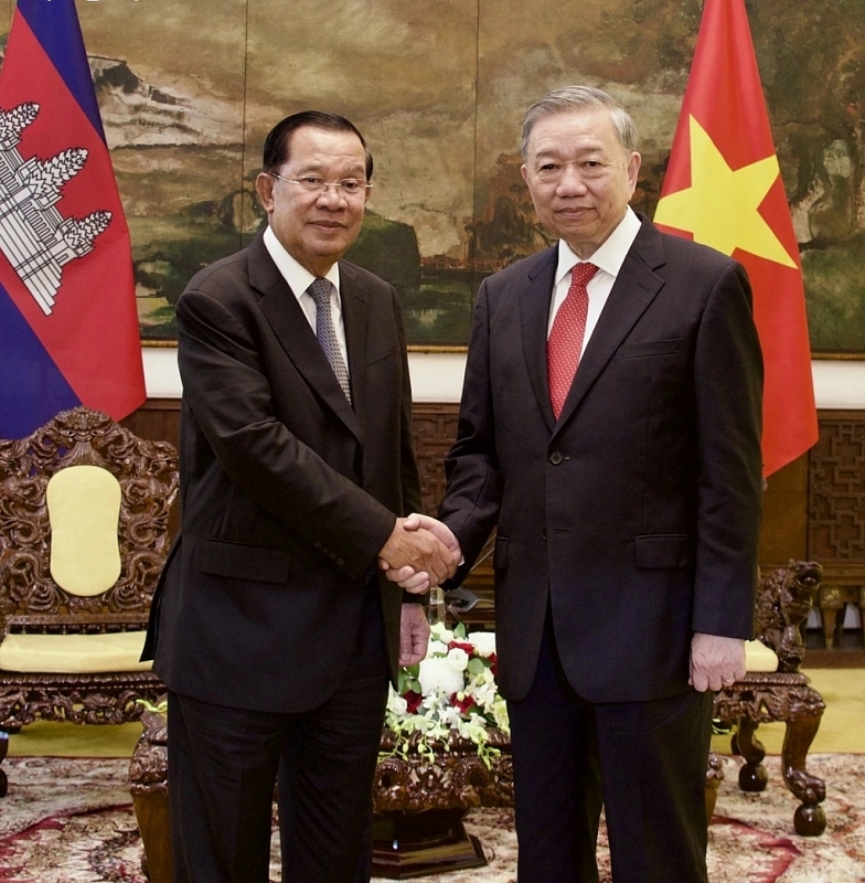 លោក To Lam អគ្គលេខាបក្ស ជួបសវនាការជាមួយ សម្តេចតេជោ ហ៊ុន សែន ប្រធានគណបក្សប្រជាជនកម្ពុជា