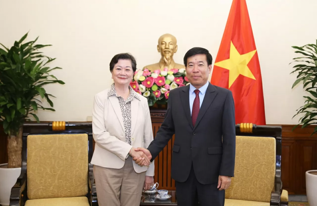 លោក Nguyen Manh Cuong ទទួលជួបលោកស្រី ជា គឹមថា នៅទីស្នាក់ការក្រសួងការបរទេស