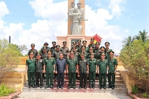 ក្រុមបេសកកម្មនៃបញ្ជាការដ្ឋានយោធភូមិភាគទី៧ ទៅបំពេញទស្សនកិច្ចការងារនៅកម្ពុជា