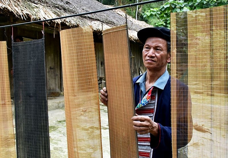ការ ហាលរនាំងជាជំហានចុងក្រោយមុនពេលយកទៅប្រើប្រាស់។ (រូបថត៖ baophapluat)
