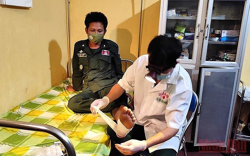 ប៉ុស្តិ៍កងទ័ពការពារព្រំដែន Serepok សង្គ្រោះបថមឲ្យអនុសេនីយ៍ត្រីកម្ពុជា