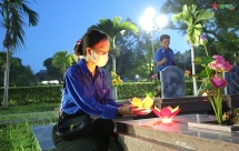 វៀតណាម៖ យុវជន​តបស្នងសងគុណវីរជន និងយុទ្ធជនពលីនៅខេត្ត Dien Bien