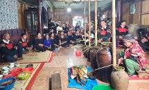 ពិធី​សែនសូមឲ្យ​មាន​សុខភាពល្អរបស់ប្រជាជន​ Ede (ជនជាតិភាគតិចវៀតណាម)