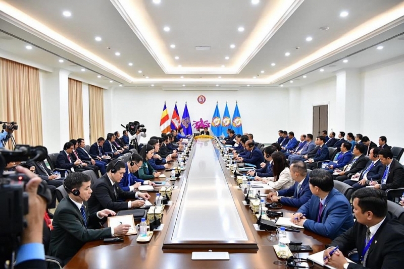 មន្ត្រីមកពីប្រទេសទាំងបី កម្ពុជា-វៀតណាម-ឡាវ ស្រាវជ្រាវខ្លឹមសារនៃកម្មវិធី មន្ត្រីមកពីប្រទេសទាំងបី កម្ពុជា-វៀតណាម-ឡាវ ស្រាវជ្រាវខ្លឹមសារនៃកម្មវិធី