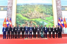 ប្រទេសកម្ពុជា៖ ពិធីបិទកម្មវិធីបំប៉នចំណេះដឹងកិច្ចការបរទេសជូនថ្នាក់ដឹកនាំវ័យក្មេងកម្ពុជា-វៀតណាម-ឡាវ