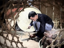 ការថែរក្សារបរតម្បាញប្រពៃណីរបស់ជនជាតិ Mong