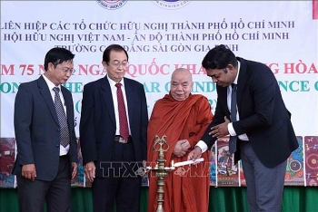 ទីក្រុងហូជីមិញ៖ ជួបជុំគ្នាក្នុងឱកាសអបអរសាទរខួបលើកទី ៧៥ នៃទិវាបុណ្យឯករាជ្យជាតិនៃសាធារណរដ្ឋឥណ្ឌា