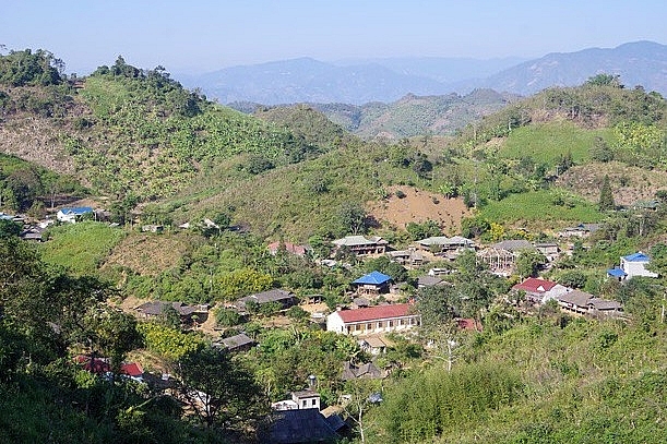 ភូមិ Hung Peng ឃុំ Ma Lypho ស្រុក Phong Tho ខេត្ត Lai Chau