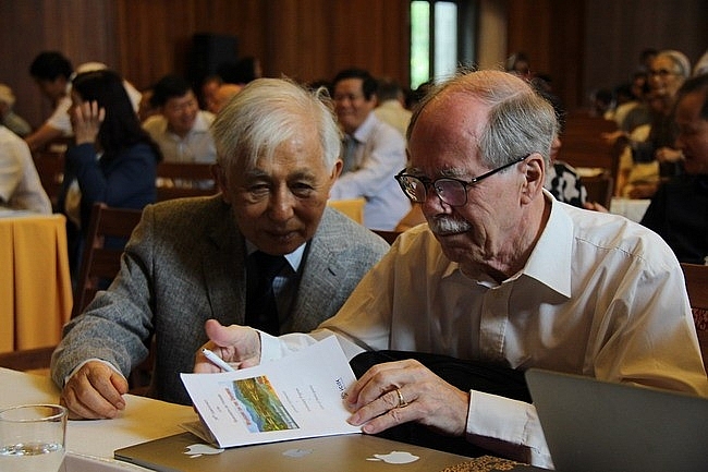 សាស្ត្រាចារ្យ Gerard 't Hooft៖ សម្រាប់ខ្ញុំ វៀតណាមជាប្រទេសដ៏ស្រស់ស្អាត
