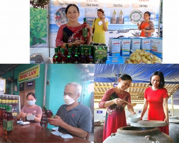 រក្សារសជាតិដ៏ឆ្ងាញ់ពិសារបែបប្រពៃណីរបសើទឹកត្រី ហើយក្លាយទៅជាមុខម្ហូបប្រចាំតំបន់ដ៏ល្បីឈ្មោះនៅខេត្ត Quang Nam (វៀតណាម)