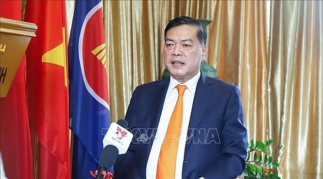 ឯកអគ្គរដ្ឋទូតវៀតណាមប្រចាំនៅសិង្ហបុរីលោក Mai Phuoc Dung (រូបថត៖ VNA)