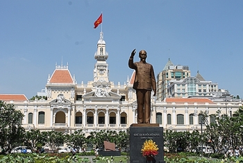 ទីក្រុងហូជីមិញខិតខំស្ដារវិស័យទេសចរណ៍និងសេដ្ឋកិច្ចឡើងវិញ