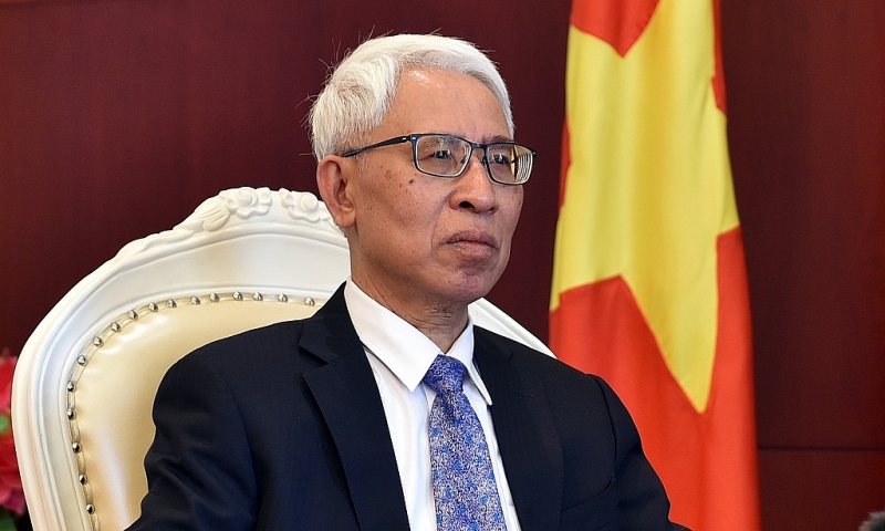 លោក Pham Sao Mai ផ្ដល់បទសម្ភាសន៍ដល់អ្នកសារព័ត៌មាន