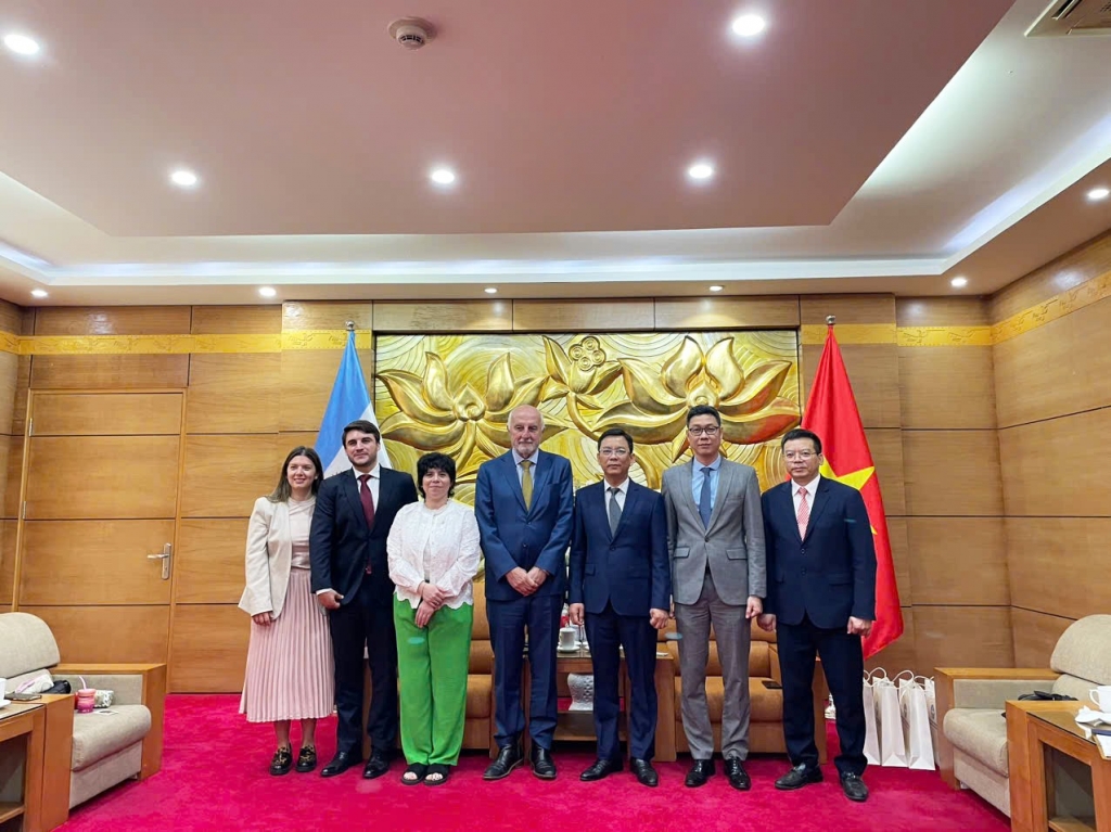 តភ្ជាប់ទំនាក់ទំនងមិត្តភាពវៀតណាម-អាហ្សង់ទីន តាមរយៈការជួបប្រាស្រ័យរវាងប្រជាជន និងប្រជាជន