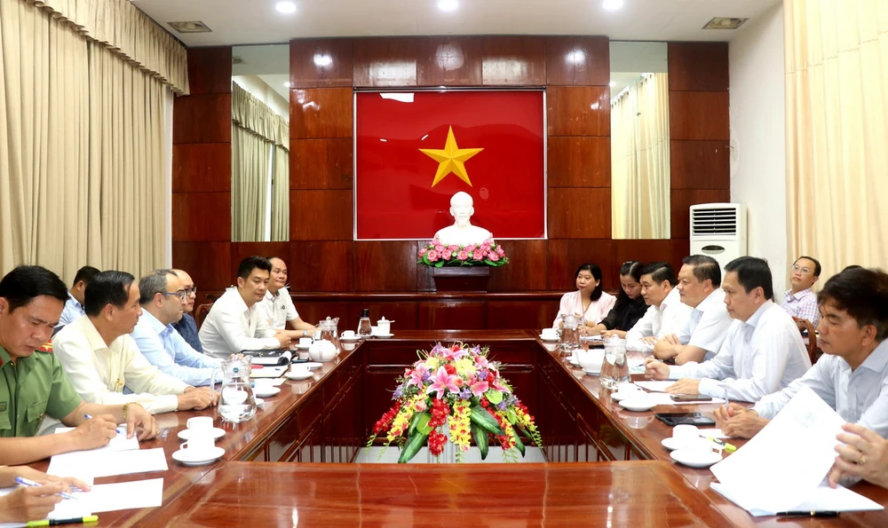 ក្រុមហ៊ុន SUEZ Group ស្វែងរកឱកាសវិនិយោគក្នុងគម្រោងផ្គត់ផ្គង់ទឹក និងប្រព្រឹត្តិកម្មកែច្នៃទឹកសំណល់នៅទីក្រុង Can Tho