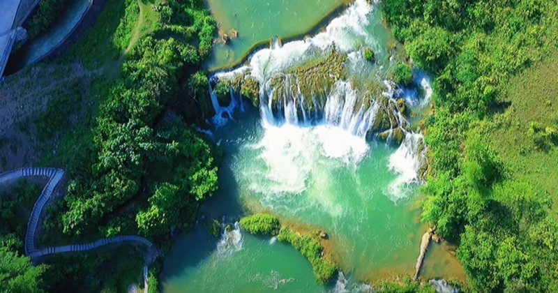 សម្រស់ទឹកធ្លាក់ Co La នៅតំបន់ភ្នំ Trung Khanh, Cao Bang សម្រស់ទឹកធ្លាក់ Co La នៅតំបន់ភ្នំ Trung Khanh, Cao Bang