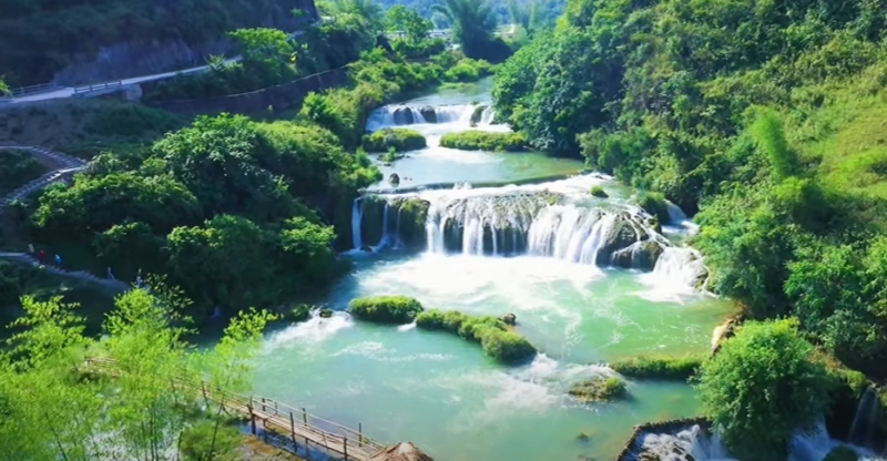 សម្រស់ទឹកធ្លាក់ Co La នៅតំបន់ភ្នំ Trung Khanh, Cao Bang សម្រស់ទឹកធ្លាក់ Co La នៅតំបន់ភ្នំ Trung Khanh, Cao Bang