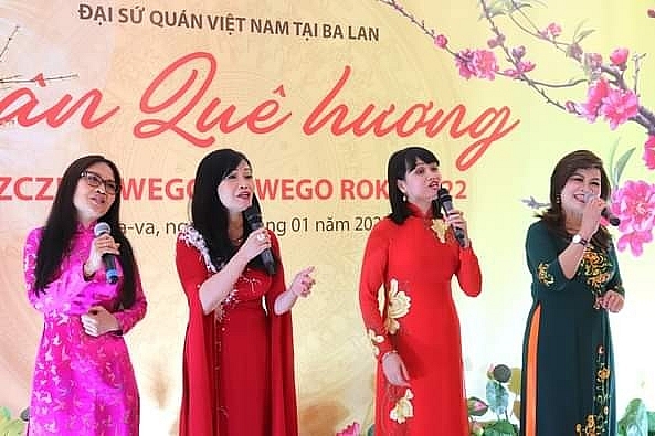 «និទាឃរដូវសុ្រកកំណើត ឆ្នាំ ២០២២» មានភាពកក់ក្តៅ និងក្តីស្រឡាញ់នៅក្នុងប្រទេសប៉ូឡូញ