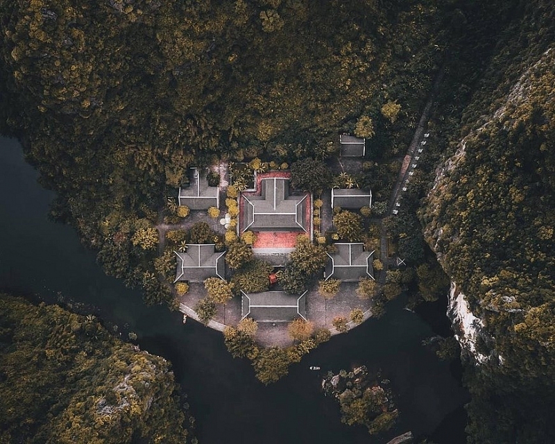 នីញប៊ិញ៖ គោលដៅថតរូបដ៏ល្អបំផុតសម្រាប់ថ្ងៃឈប់សម្រាកទិវាបុណ្យជាតិទី ៣០ ខែមេសា នីញប៊ិញ៖ គោលដៅថតរូបដ៏ល្អបំផុតសម្រាប់ថ្ងៃឈប់សម្រាកទិវាបុណ្យថ្ងៃទី ៣០ ខែមេសា