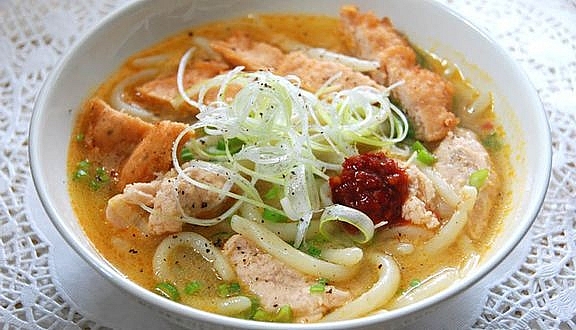 បឹងកែហ្គូ (Ke Go) ស្ថិតនៅតំបន់ទេសចរណ៍ដ៏ល្បីល្បាញរបស់ខេត្តណា? បឹងកែហ្គូ (Ke Go) ស្ថិតនៅតំបន់ទេសចរណ៍ដ៏ល្បីល្បាញរបស់ខេត្តណា?
