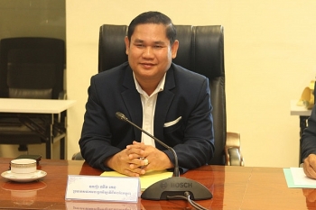 សមាគមបច្ចេកវិទ្យាឌីជីថលនៃកម្ពុជា ប្តេជ្ញាចូលរួមកសាងសង្គម-សេដ្ឋកិច្ចឌីជីថល ជាមួយរដ្ឋាភិបាល